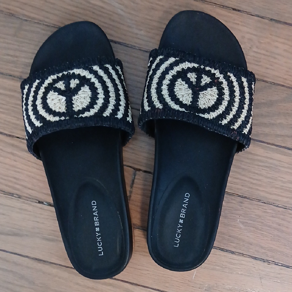 Lucky Brand Slides
